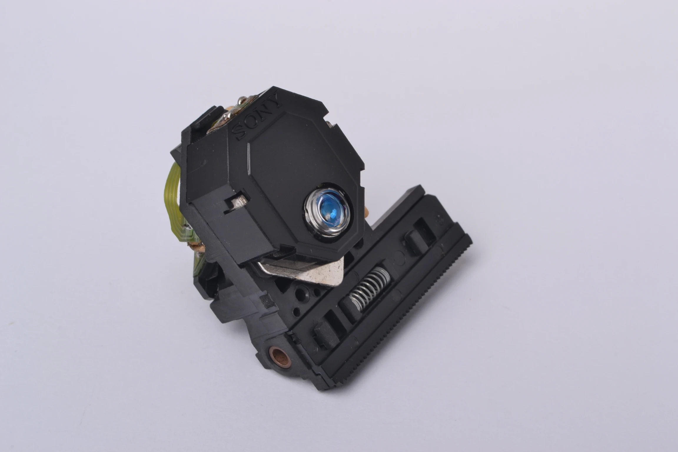 Original Replacement For SONY CMT-SD1 CD Player Laser Lens Lasereinheit Assembly CMTSD1 Optical Pick-up Bloc Optique Unit
Original Replacement For SONY CMT-SD1 CD Player Laser Lens Lasereinheit Assembly CMTSD1 Optical Pick-up Bloc Optique Unit