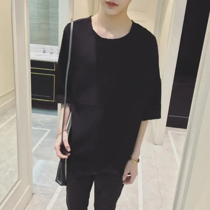 Hot Summer new irregular stitching men five-point sleeves t-shirt Korea personality loose t shirt hair stylist tshirt costume
Hot Summer new irregular stitching men five-point sleeves t-shirt Korea personality loose t shirt hair stylist tshirt costume