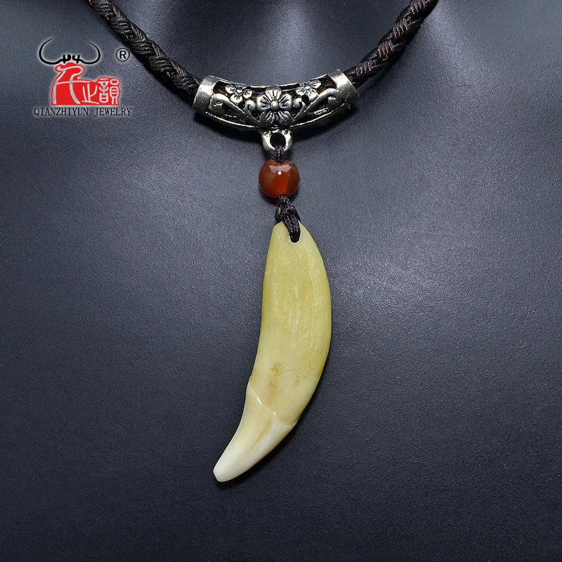 Cool Men's Necklace Bone Pendant handmade Tibetan Amulet Fangs Real Natural Tooth Vintage Wolf Tooth Charm White Brown Ecru
Cool Men's Necklace Bone Pendant handmade Tibetan Amulet Fangs Real Natural Tooth Vintage Wolf Tooth Charm White Brown Ecru