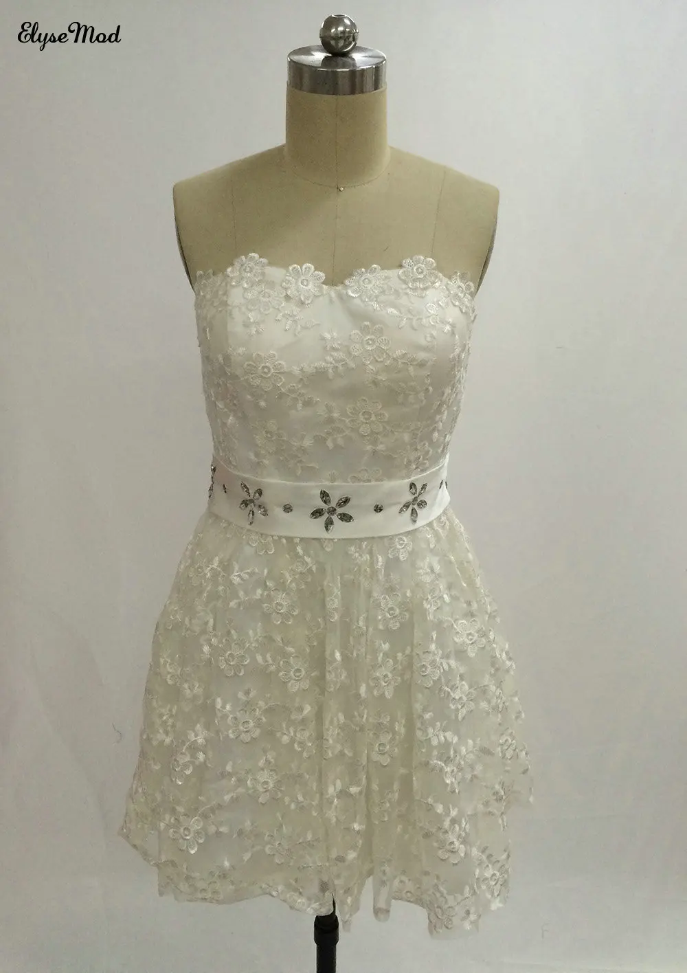 New Elegant Real Photo Sleeveless 2017 Mini Length Handmade Flowers Lace Gowns Short Dresses Fast Shipping Party Cocktail Dress
New Elegant Real Photo Sleeveless 2017 Mini Length Handmade Flowers Lace Gowns Short Dresses Fast Shipping Party Cocktail Dress