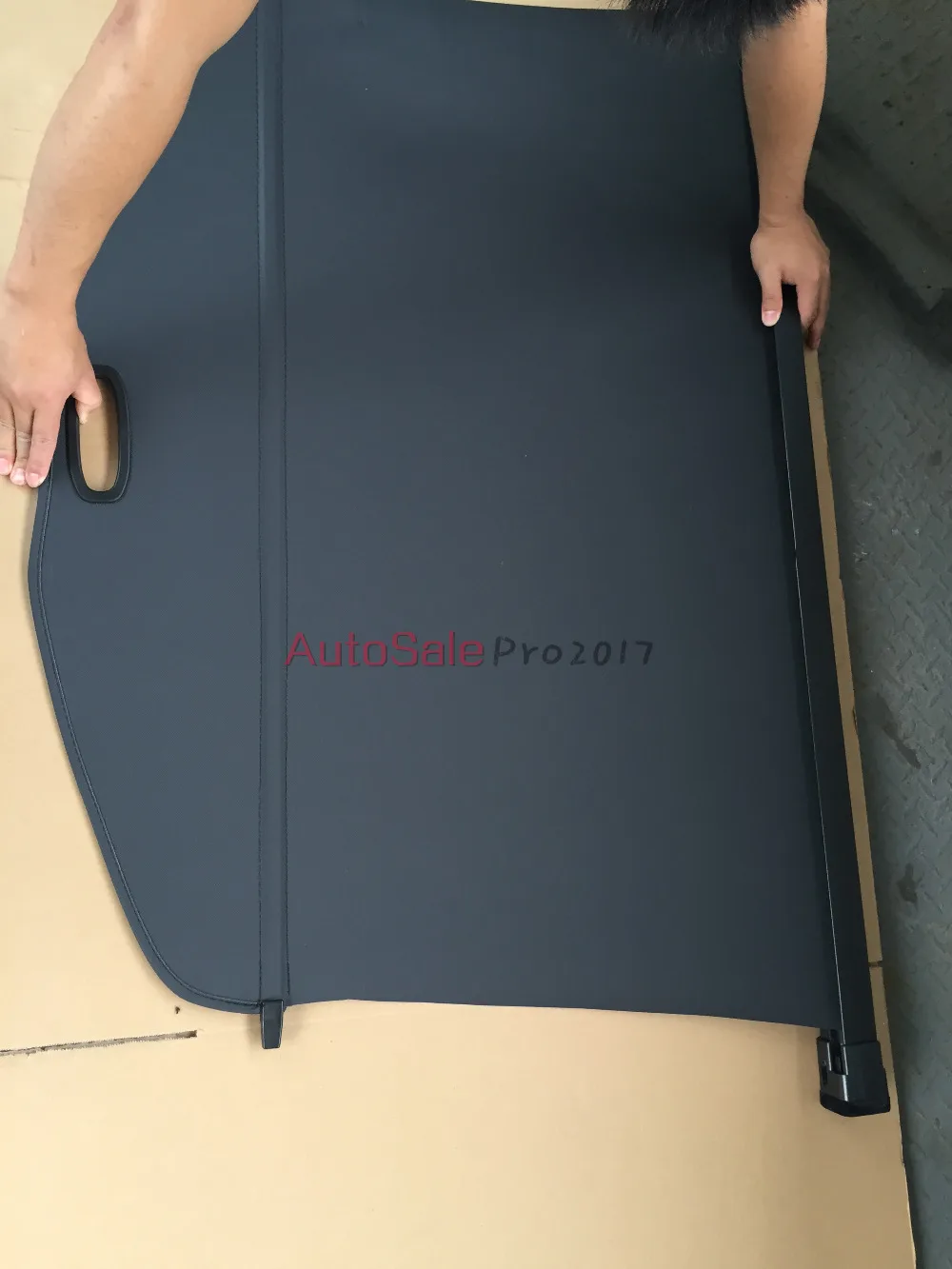 Aluminium alloy + Fabric Rear Trunk Security Shield Cargo Cover For Nissan X-Trail XTrail Rogue 2013 2014 2015 2016 2017
Aluminium alloy + Fabric Rear Trunk Security Shield Cargo Cover For Nissan X-Trail XTrail Rogue 2013 2014 2015 2016 2017