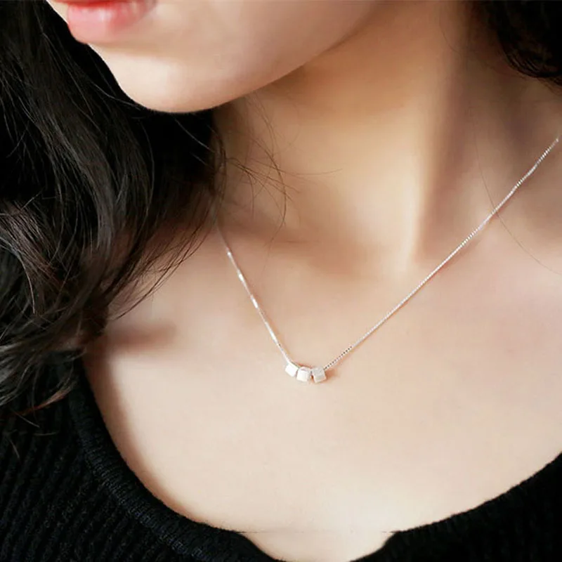 Exquisite 925 Sterling Silver Chain Three Geometric Cubic Ball Pendant Necklace for Women Wholesale Elegant Collar Jewelry
Exquisite 925 Sterling Silver Chain Three Geometric Cubic Ball Pendant Necklace for Women Wholesale Elegant Collar Jewelry