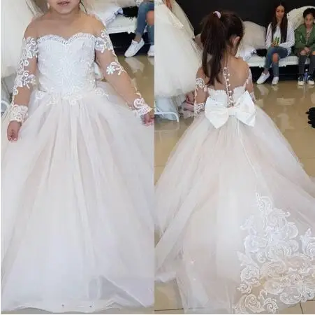 Vintage Long Sleeves Flower Girl Dresses For Weddings Applique Lace Kids First Communion Dress
Vintage Long Sleeves Flower Girl Dresses For Weddings Applique Lace Kids First Communion Dress