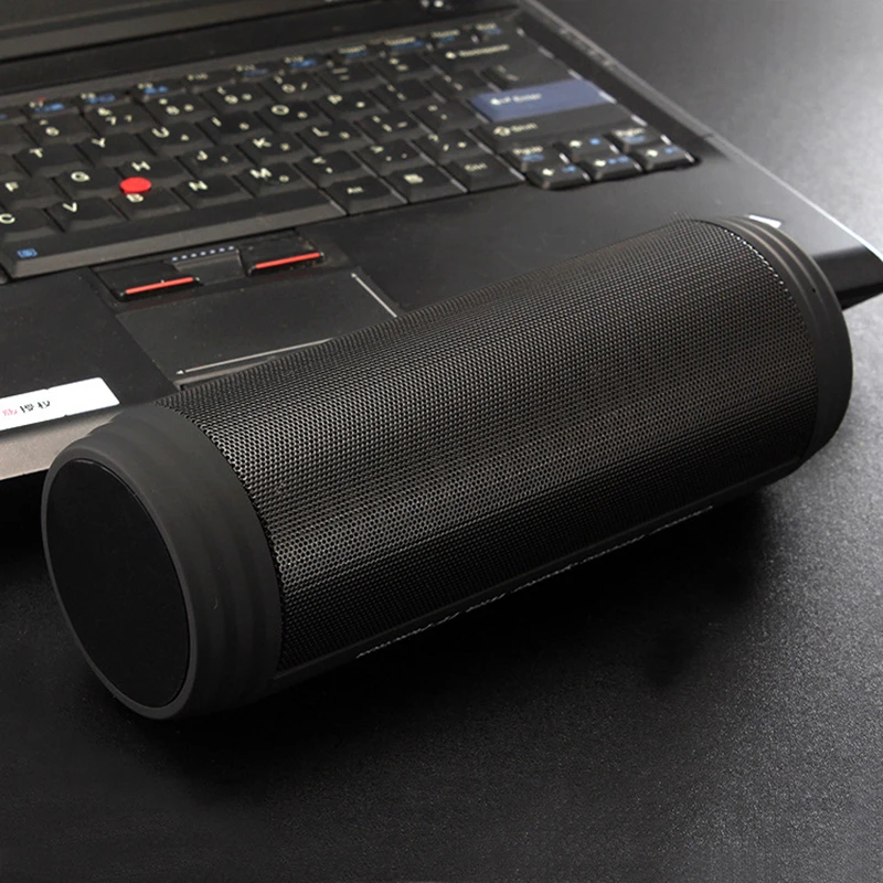 ELRVIKE Portable T3 Bluetooth Speaker Outdoor Wireless Waterproof CSR Subwoofer Powerful Deep Bass Handfree Speakers MP3 Player
ELRVIKE Portable T3 Bluetooth Speaker Outdoor Wireless Waterproof CSR Subwoofer Powerful Deep Bass Handfree Speakers MP3 Player