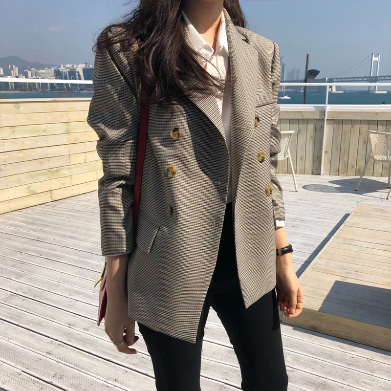 Vintage Plaid Double Breasted Women Jacket Blazer High Quality Soft fabric Female Suits Coat Fashion blazer Feminino
Vintage Plaid Double Breasted Women Jacket Blazer High Quality Soft fabric Female Suits Coat Fashion blazer Feminino