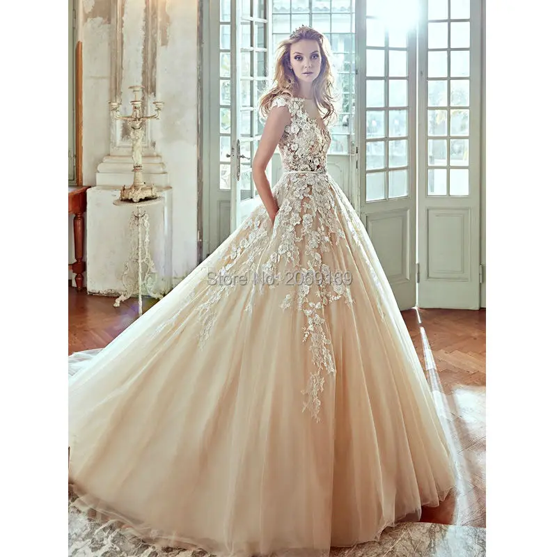 New Fashion 2020 Scoop Cap Sleeve A-Line Wedding Dress Vestido De Noiva 3D Flower Appliques Tulle Bridal Gowns Robe De Mariee
New Fashion 2020 Scoop Cap Sleeve A-Line Wedding Dress Vestido De Noiva 3D Flower Appliques Tulle Bridal Gowns Robe De Mariee