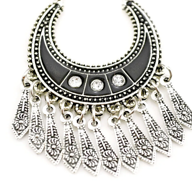 Bohemian Ethnic Vintage Metal Carved Rhinestone Enamel Crescent Tassel Ear Clip Earring Boho Earrings Jewelry Lot 10 Pairs
Bohemian Ethnic Vintage Metal Carved Rhinestone Enamel Crescent Tassel Ear Clip Earring Boho Earrings Jewelry Lot 10 Pairs