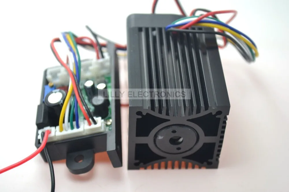 12V 532nm 200mw зеленый лазерный точечный модуль Вентилятор охлаждения TTL 0-30khz-долгое время работы
12V 532nm 200mw зеленый лазерный точечный модуль Вентилятор охлаждения TTL 0-30khz-долгое время работы