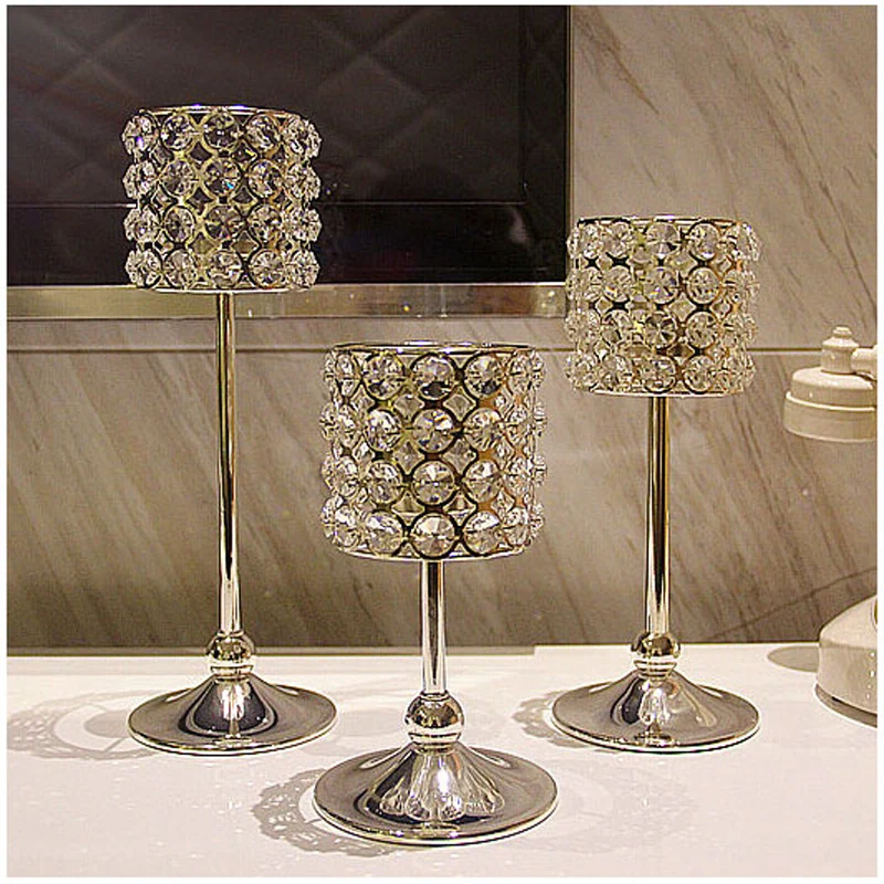 High Quality European Style Romantic Crystal Candlestick Tables Living Room Home Decoration Wedding Supplies Candle Holders
High Quality European Style Romantic Crystal Candlestick Tables Living Room Home Decoration Wedding Supplies Candle Holders