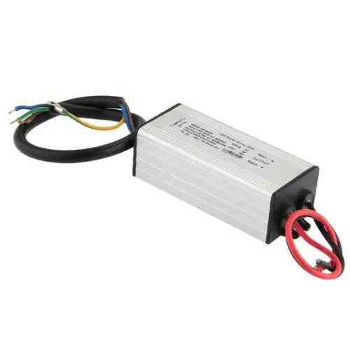 Brand New LED Alimentatore Driver Corrente Costante DC30-36V 900mA 30W Impermeabile IP67
Brand New LED Alimentatore Driver Corrente Costante DC30-36V 900mA 30W Impermeabile IP67