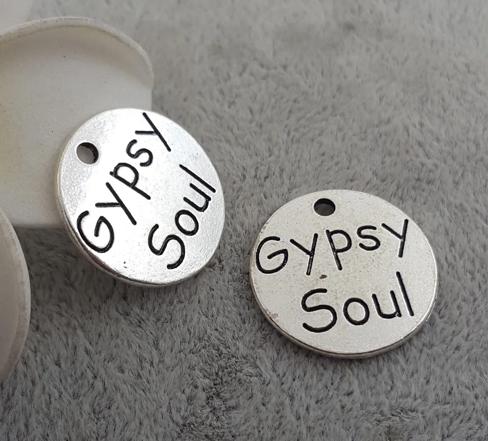 20pcs/lot 20mm ancient silver color alloy metal lettering Gypsy Soul charms pendant for bracelet DIY jewelry
20pcs/lot 20mm ancient silver color alloy metal lettering Gypsy Soul charms pendant for bracelet DIY jewelry