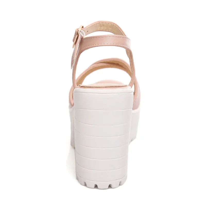 Fanyuan italian 2021 Summer Platform Sandals for Women 34-46 Plus Size Shoes High Heels Sandals Casual Solid sandalia feminina
Fanyuan italian 2021 Summer Platform Sandals for Women 34-46 Plus Size Shoes High Heels Sandals Casual Solid sandalia feminina