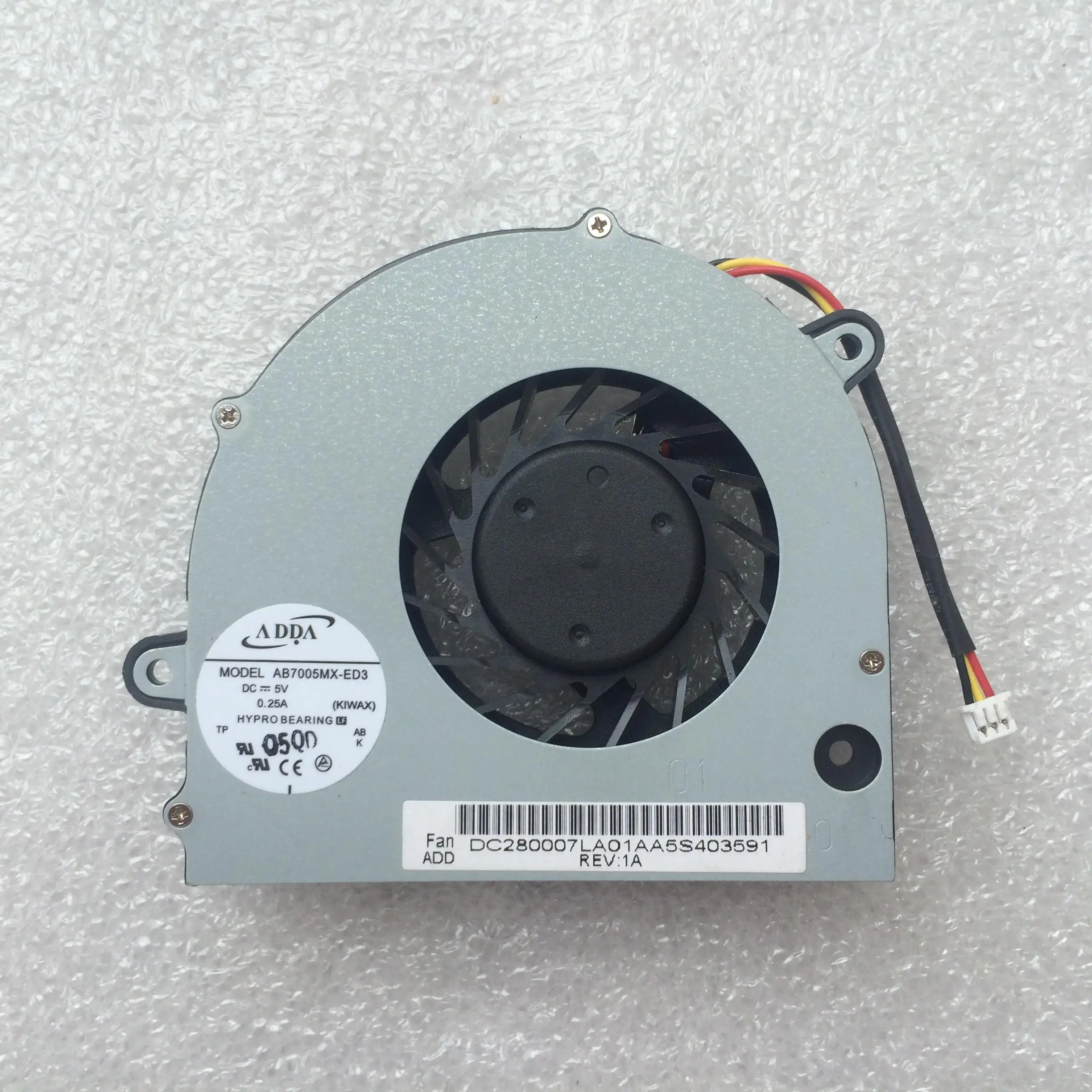 Original Laptop AB7005MX-ED3 CPU Cooling Fan for Lenovo G450 G450A G455 G550 G555 Series
Original Laptop AB7005MX-ED3 CPU Cooling Fan for Lenovo G450 G450A G455 G550 G555 Series