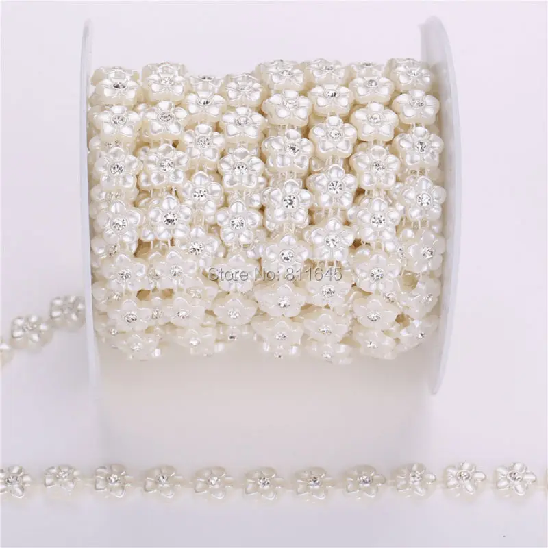 Quality 11mm Clear Glass Rhinestone Cup Chain Crystal Beaded Trim Roll For Garment Wedding Dress Decoration 10Yard pearl chain
Quality 11mm Clear Glass Rhinestone Cup Chain Crystal Beaded Trim Roll For Garment Wedding Dress Decoration 10Yard pearl chain