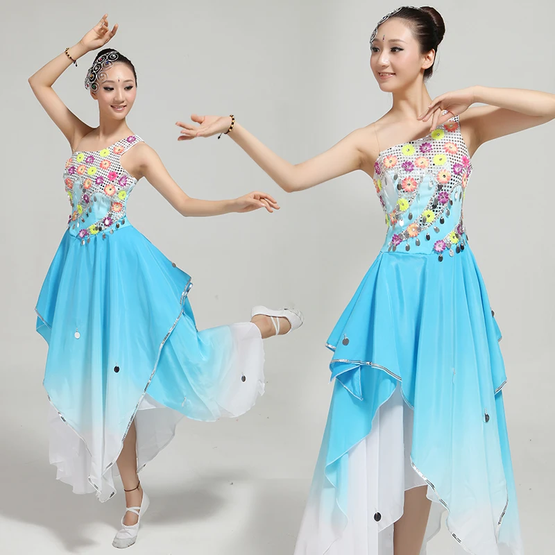 new Chinese classical dance costumes rhinestone sequined blue Gradient yangko/fan/flower/umbrella spring dance clothing
new Chinese classical dance costumes rhinestone sequined blue Gradient yangko/fan/flower/umbrella spring dance clothing