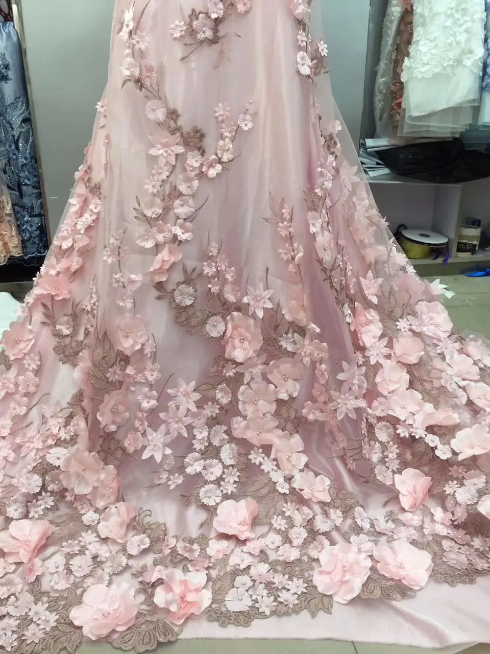 1yard 3D lace fabric with pink flowers, embroidered lace fabric with 3D flowers bridal Lace Fabric,embroidered tulle lace
1yard 3D lace fabric with pink flowers, embroidered lace fabric with 3D flowers bridal Lace Fabric,embroidered tulle lace