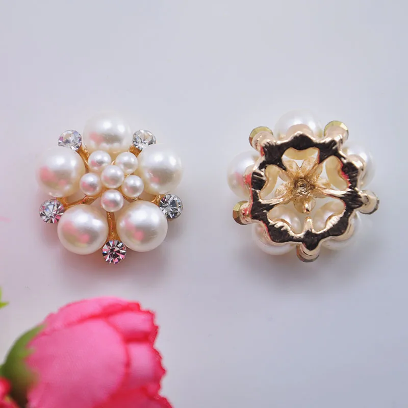 (S0786) 10pcs/lot, 23mm diameter flower rhinestone embellishment,silver or light gold plating,pearls and crystals
(S0786) 10pcs/lot, 23mm diameter flower rhinestone embellishment,silver or light gold plating,pearls and crystals