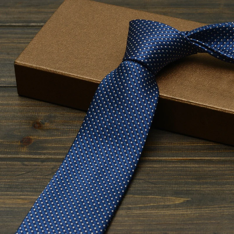 NEW High Quality New Navy Blue Plaid Ties Necktie Gravata For Men's Suits Casual Design Men's Tie Neckwear Wedding Classic Ties
NEW High Quality New Navy Blue Plaid Ties Necktie Gravata For Men's Suits Casual Design Men's Tie Neckwear Wedding Classic Ties
