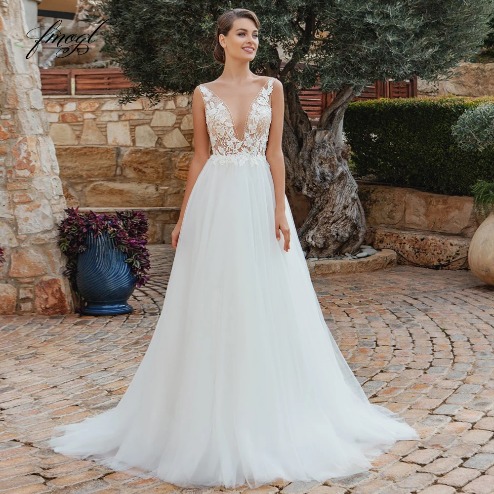 Fmogl Vestido De Noiva Sexy Illusion Deep V Neck Wedding Dresses 2022 Sweep Train Appliques Beaded Lace A Line Bride Gown
Fmogl Vestido De Noiva Sexy Illusion Deep V Neck Wedding Dresses 2022 Sweep Train Appliques Beaded Lace A Line Bride Gown