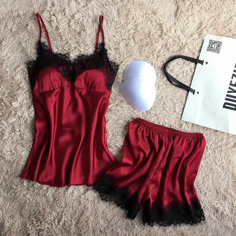 Sexy Summer Pajamas sets Sleepwear for Women Sleeveless Spaghetti Strap Nightwear Lace Trim Satin Top shorts Pajama Sets
Sexy Summer Pajamas sets Sleepwear for Women Sleeveless Spaghetti Strap Nightwear Lace Trim Satin Top shorts Pajama Sets