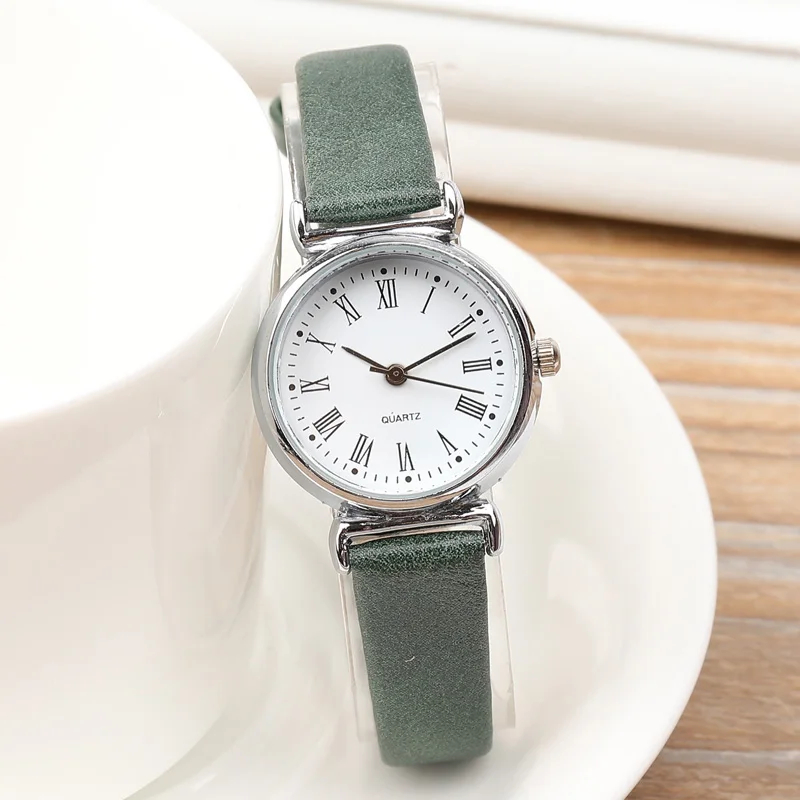 New Fashion Luxury Women Mini Watch Simple Personality Retro Art Lady's Roman Scales Leather Watch feminino reloj mujer
New Fashion Luxury Women Mini Watch Simple Personality Retro Art Lady's Roman Scales Leather Watch feminino reloj mujer