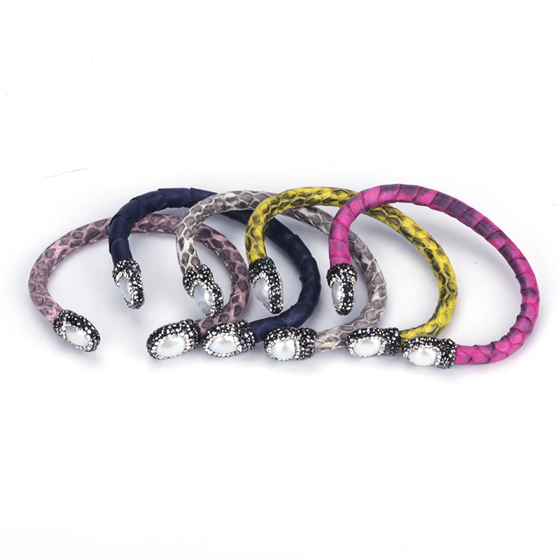 KEJIALAI Handmade Irragular Freshwater Pearl Rhinestone Charm Jewelry Multicolor Real Leather Wrap Open Bracelet Cuff Bangle
KEJIALAI Handmade Irragular Freshwater Pearl Rhinestone Charm Jewelry Multicolor Real Leather Wrap Open Bracelet Cuff Bangle