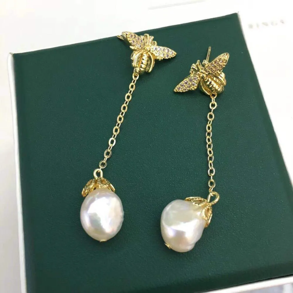 Natural Pearl Long Hanging Gold Butterfly Earrings Fashion Jewelry For Women Gilr Female Boucle D'Oreille Oorbellen Hange FL4846
Natural Pearl Long Hanging Gold Butterfly Earrings Fashion Jewelry For Women Gilr Female Boucle D'Oreille Oorbellen Hange FL4846