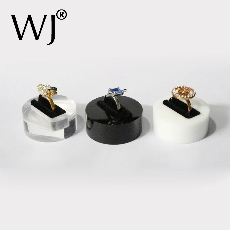 Countertop Elegant Transparent Acrylic Round Block Jewelry Ring Earring Display Holder Stand Single Ring Slot Organizer Showcase
Countertop Elegant Transparent Acrylic Round Block Jewelry Ring Earring Display Holder Stand Single Ring Slot Organizer Showcase