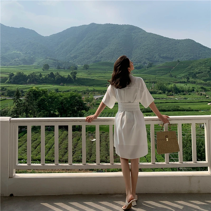 Modern Lady Shirt Dress With Belt Summer Turn-down Collar Flare Sleeve High Waist Split Satin Dresses Trendy Streetwear Vestidos
Modern Lady Shirt Dress With Belt Summer Turn-down Collar Flare Sleeve High Waist Split Satin Dresses Trendy Streetwear Vestidos