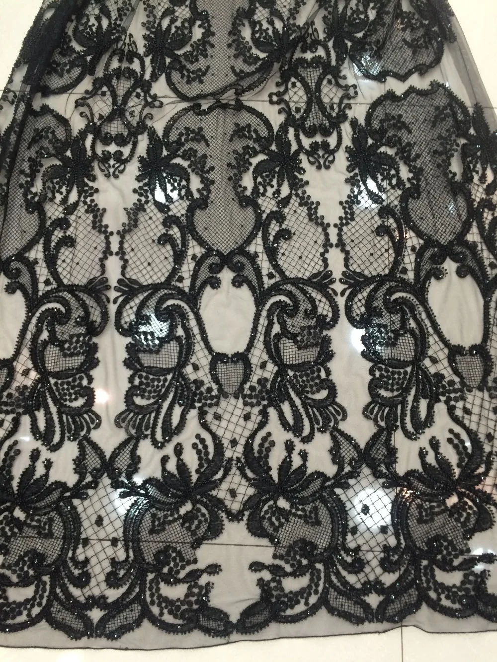 black New arrival Embroidery net African Lace fabric with beads SYJ-11925 For Wedding clothing Dress High Quality French Lace
black New arrival Embroidery net African Lace fabric with beads SYJ-11925 For Wedding clothing Dress High Quality French Lace