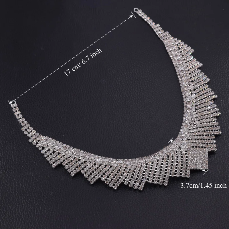 10PCS women dress necklines trims appliques for bridal dress glass strass sew on rhinestones sew on patches silver metal SM-54
10PCS women dress necklines trims appliques for bridal dress glass strass sew on rhinestones sew on patches silver metal SM-54