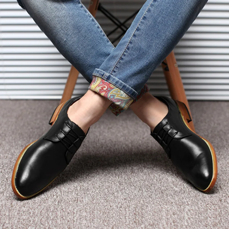 New Fashion Shoes Men Footwear Soft Leather Men Casual Shoes Brogues Man Business Shoes Brand Male Footwear Black Blue A1545
New Fashion Shoes Men Footwear Soft Leather Men Casual Shoes Brogues Man Business Shoes Brand Male Footwear Black Blue A1545
