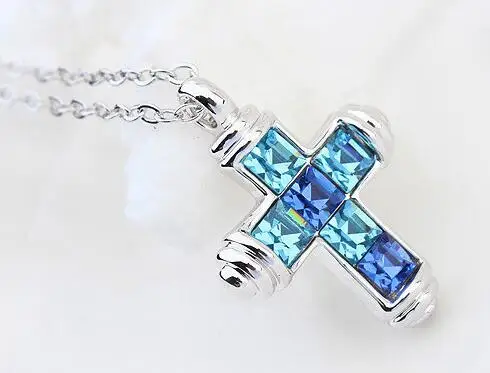 European Style Crystal from Swarovski Luxury Cross Necklaces Pendants Female High Qualit Necklace Party Accessories Jewelry
European Style Crystal from Swarovski Luxury Cross Necklaces Pendants Female High Qualit Necklace Party Accessories Jewelry