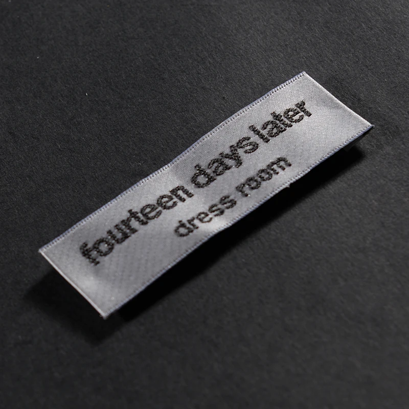 customized hot cutting woven labels for clothing garment labels personalize brand
customized hot cutting woven labels for clothing garment labels personalize brand