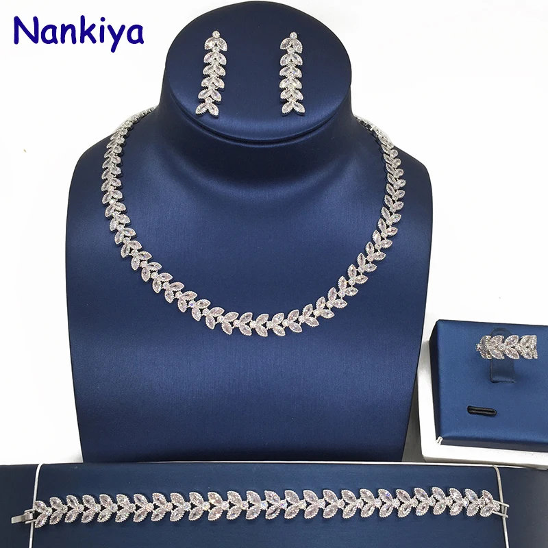 Nankiya Classic Fashion Bridal Wedding Jewelry Sets Sparkling AAA Zirconia Paved Saudi 4pcs Set Jewellery Anniversary Prom NC394
Nankiya Classic Fashion Bridal Wedding Jewelry Sets Sparkling AAA Zirconia Paved Saudi 4pcs Set Jewellery Anniversary Prom NC394