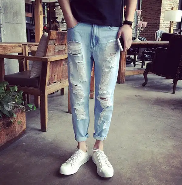 M-XXL HOT / Spring Male New Fashion Light Color Nine Points Scraping The Broken Hole Beggar Feet Pants Haroun Pants Jeans
M-XXL HOT / Spring Male New Fashion Light Color Nine Points Scraping The Broken Hole Beggar Feet Pants Haroun Pants Jeans