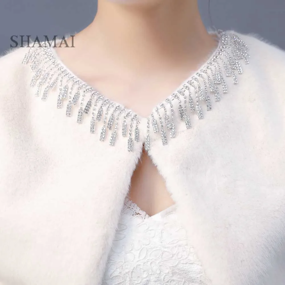 SHAMAI Faux Fur Winter 3/4 Sleeves Bridal Wraps Warm Fur Boleros Bridal Cape Evening Coat Wedding Jacket new bridesmaids Coat
SHAMAI Faux Fur Winter 3/4 Sleeves Bridal Wraps Warm Fur Boleros Bridal Cape Evening Coat Wedding Jacket new bridesmaids Coat