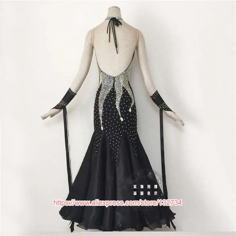 Black ballroom dance competition dresses standard ballroom dress standard dance dresses luminous costumes ballroom waltz dress
Black ballroom dance competition dresses standard ballroom dress standard dance dresses luminous costumes ballroom waltz dress