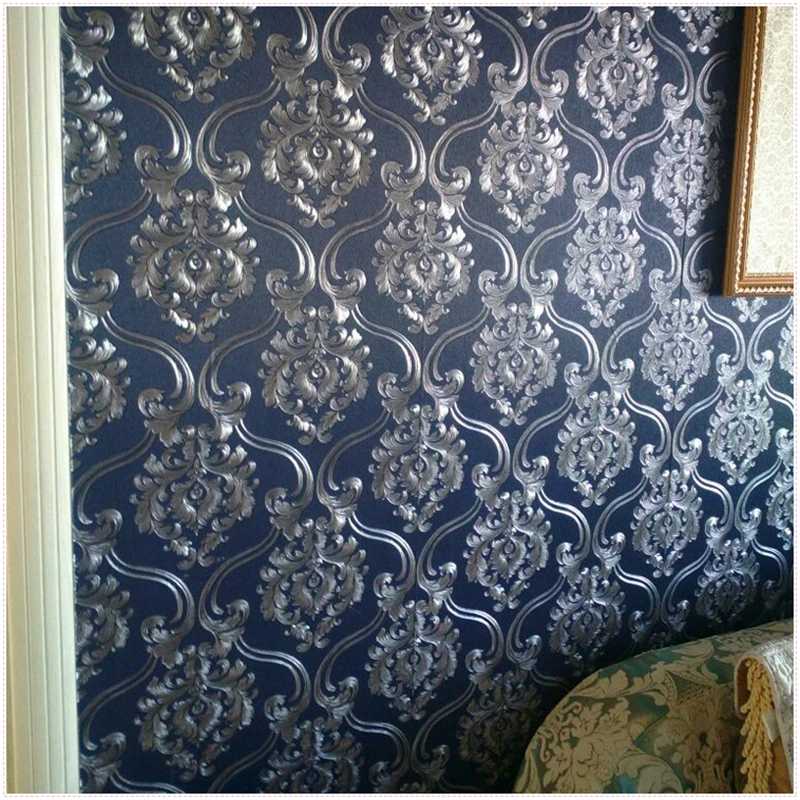 beibehang European new classical engineering wallpaper PVC embossed dark blue Damascus living room wallpaper papel de parede
beibehang European new classical engineering wallpaper PVC embossed dark blue Damascus living room wallpaper papel de parede