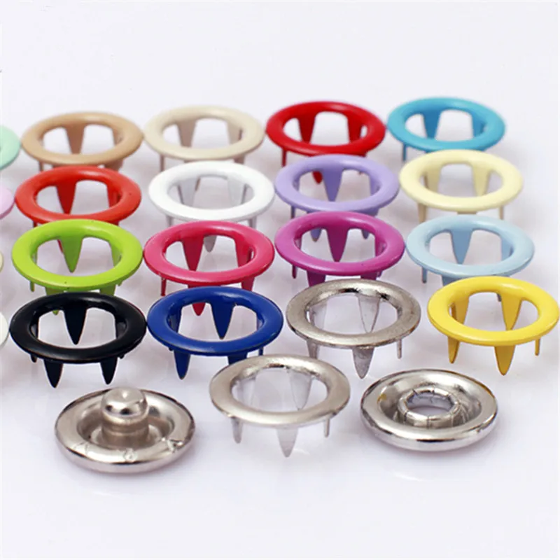 200 Sets of Environmentally Friendly Paint Quality 9.5 mm Hollow 20 Color Metal Brass Buckle Wholesale Children's Button
200 Sets of Environmentally Friendly Paint Quality 9.5 mm Hollow 20 Color Metal Brass Buckle Wholesale Children's Button