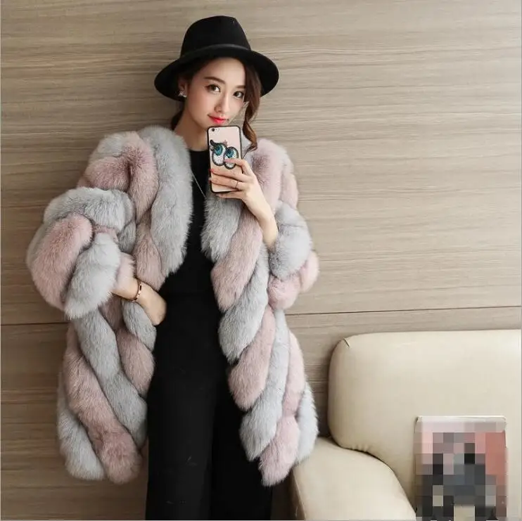 Fox fur coat in the long section of the European and American fashion coat long sleeve 2017 winter new temperament fur jacket
Fox fur coat in the long section of the European and American fashion coat long sleeve 2017 winter new temperament fur jacket
