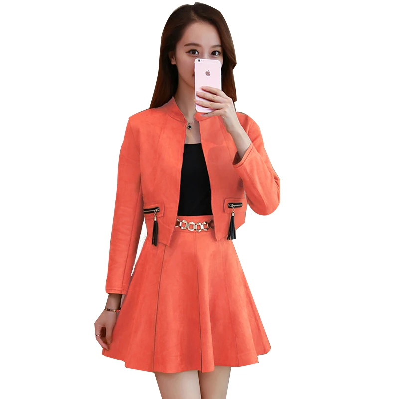 Fashion women's spring and autumn new Korean version of the slim slimming short cardigan small jacket short skirt two-piece
Fashion women's spring and autumn new Korean version of the slim slimming short cardigan small jacket short skirt two-piece
