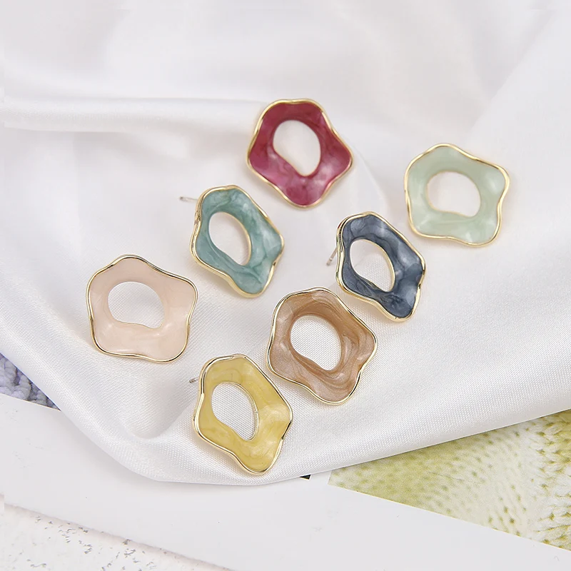 Irregular shape handmade 22mm color fashion alloy women stud earrings diy jewelry earring accessory
Irregular shape handmade 22mm color fashion alloy women stud earrings diy jewelry earring accessory
