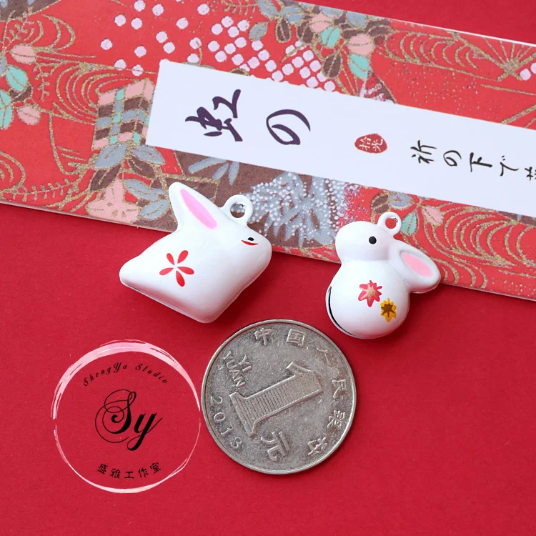 1pc 0.8inch mini DIY Bell omamori materials Japanese Sakura Bunny Rabbit Copper Bell Charms For Keyring Earrings Jewelry
1pc 0.8inch mini DIY Bell omamori materials Japanese Sakura Bunny Rabbit Copper Bell Charms For Keyring Earrings Jewelry