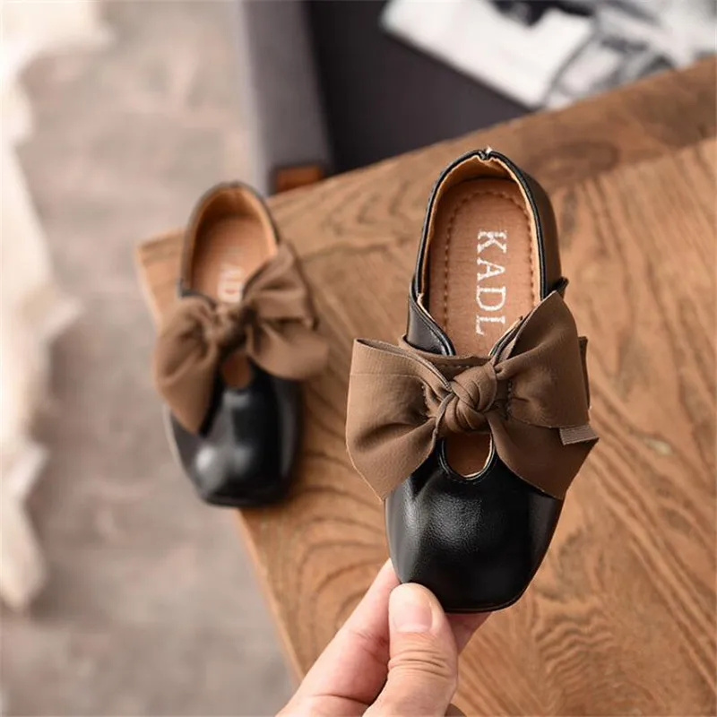 Fashion Children Princess Single Shoes Kids Girl Dress Shoes Party Dance Shoes Butterfly knot Flats
Fashion Children Princess Single Shoes Kids Girl Dress Shoes Party Dance Shoes Butterfly knot Flats