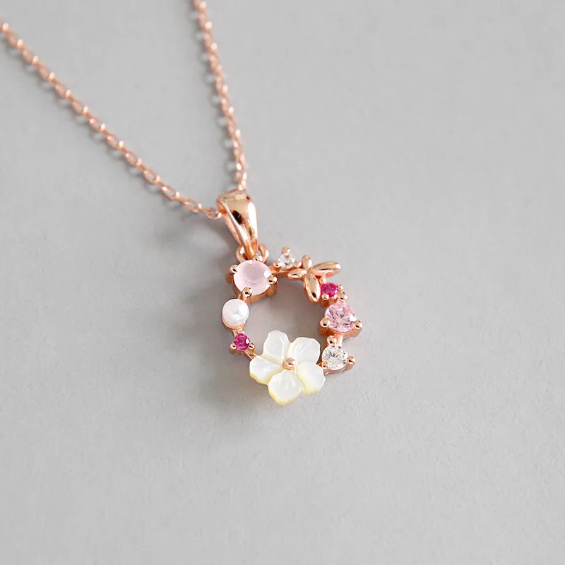 Korean Style S925 pure silver zircon crystal shell garland Round Circle Flower Pendant necklace student female silver jewelry
Korean Style S925 pure silver zircon crystal shell garland Round Circle Flower Pendant necklace student female silver jewelry