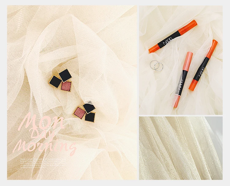 Sparkling Gauze INS Photography Backdrop Shooting Background Cloth for Beauty Fingernail Earrings Bracelet Cosmetic Photography
Sparkling Gauze INS Photography Backdrop Shooting Background Cloth for Beauty Fingernail Earrings Bracelet Cosmetic Photography