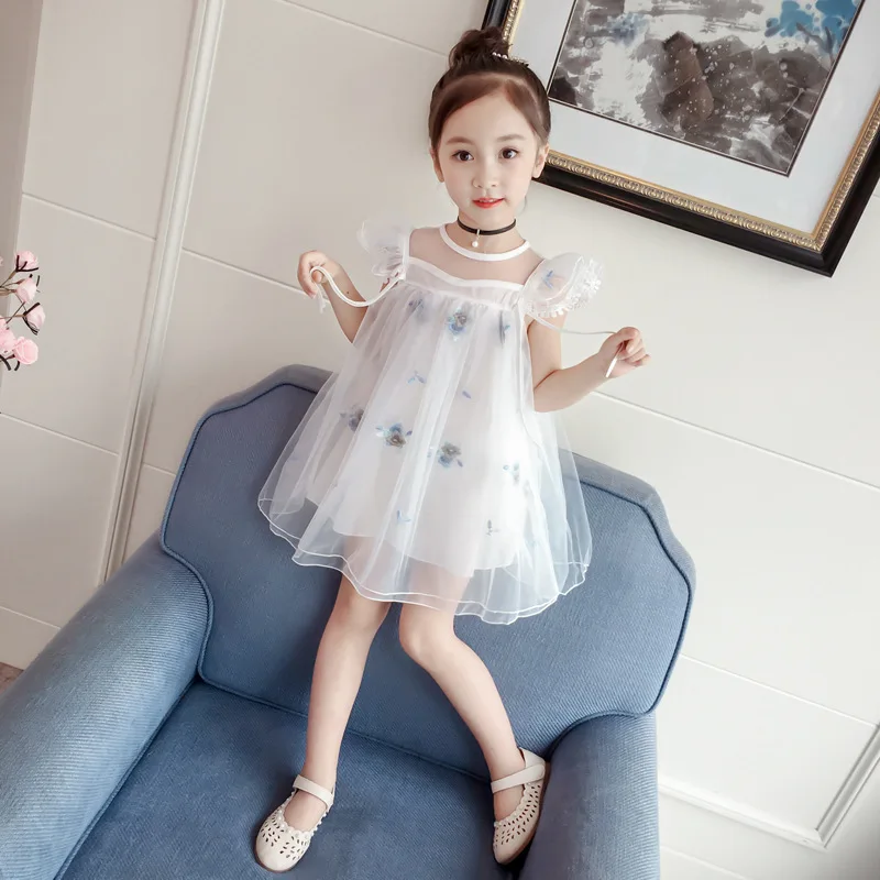 Korea sweet new style party fashion dress girls white lace high quality boutique tulle dress
Korea sweet new style party fashion dress girls white lace high quality boutique tulle dress