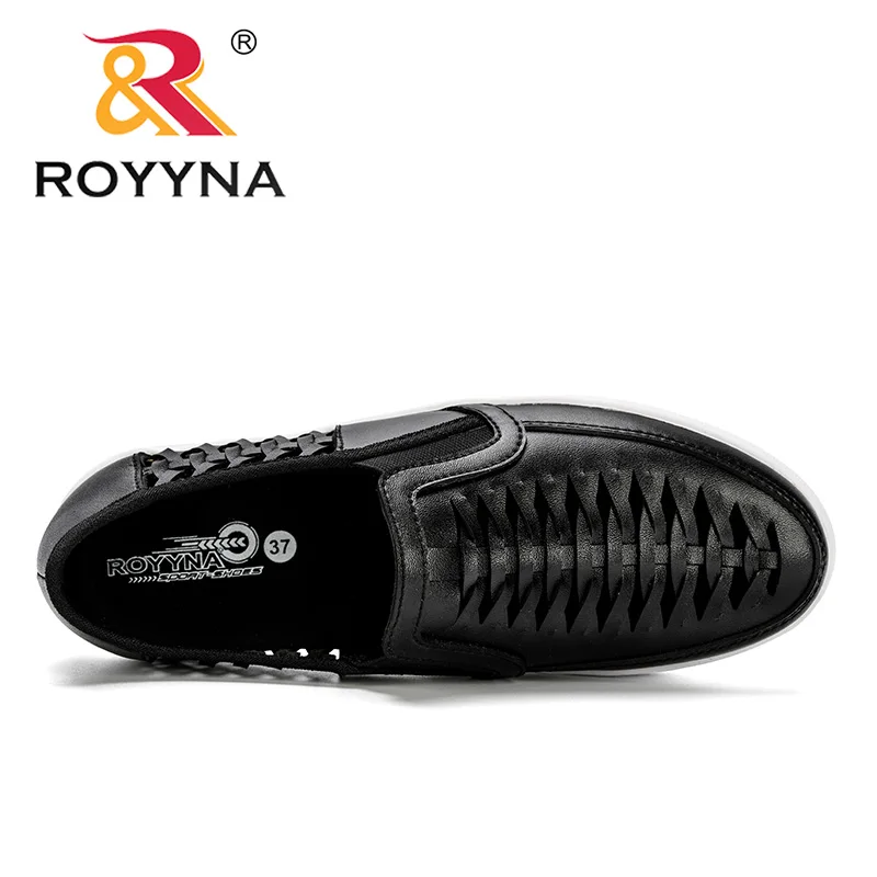 ROYYNA 2019 Summer Sneakers Solid Color Female Shoes Hollowing Out New Trending Style Casual Shoes Flats Shoes Feminimo Footwear
ROYYNA 2019 Summer Sneakers Solid Color Female Shoes Hollowing Out New Trending Style Casual Shoes Flats Shoes Feminimo Footwear