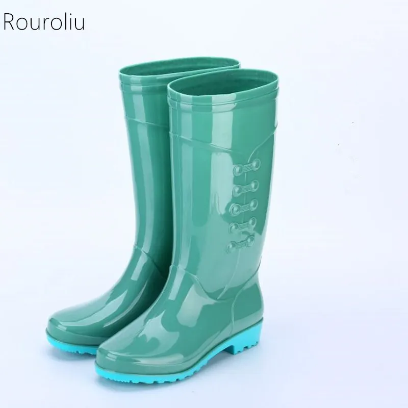 Rouroliu Women Flat Heels Tall Rainboots PVC Waterproof Water Shoes Wellies Fashion Non-Slip Warm Rain Boots Woman RT348
Rouroliu Women Flat Heels Tall Rainboots PVC Waterproof Water Shoes Wellies Fashion Non-Slip Warm Rain Boots Woman RT348